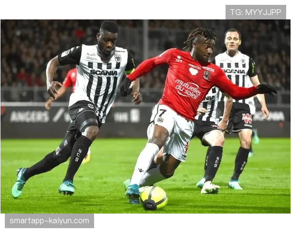 保级混战进入冲刺阶段，从赛程看克莱蒙、梅斯、洛里昂的命运